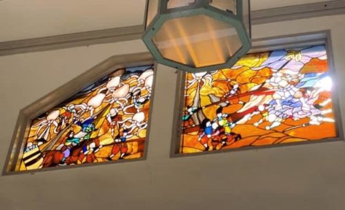 蛸地蔵駅ステンドグラス