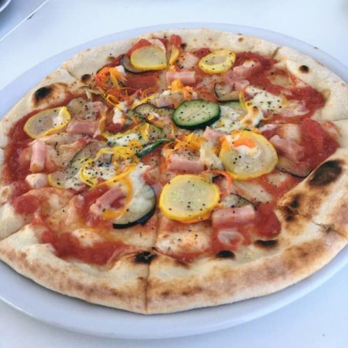 総湯のカフェのピッツァランチ