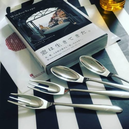 MIMOCAで買った本と猪熊弦一郎デザインのフォークとスプーン