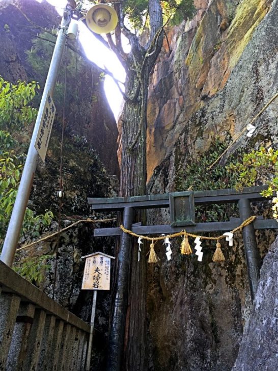 阿賀神社の夫婦岩