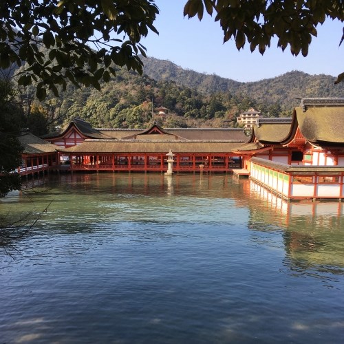 満潮のときの厳島神社の社殿